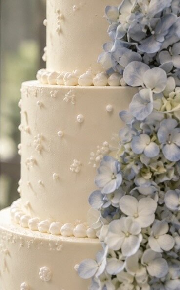 Ritalicious wedding cake