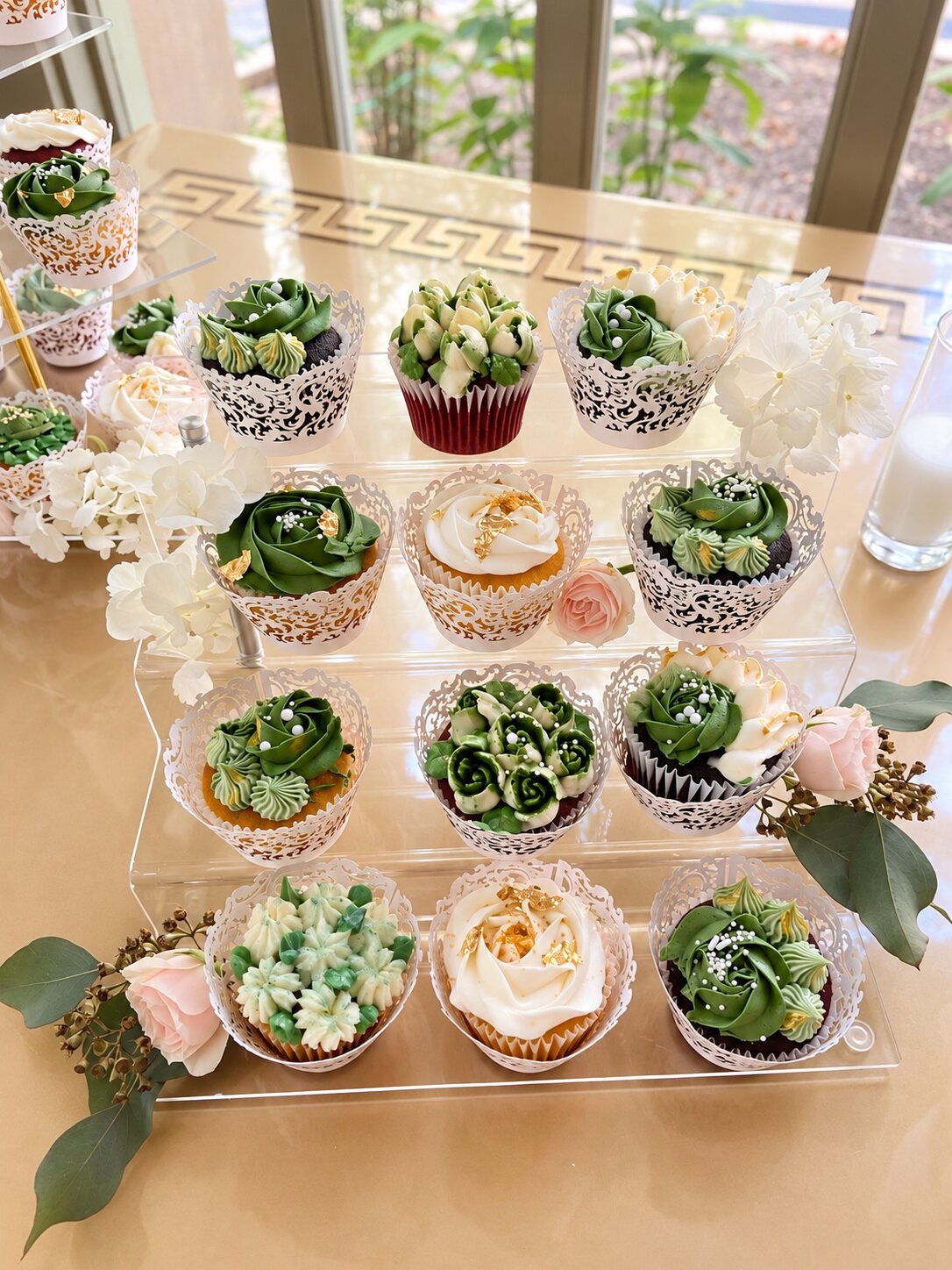 Ritalicious wedding cake