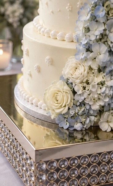 Ritalicious wedding cake