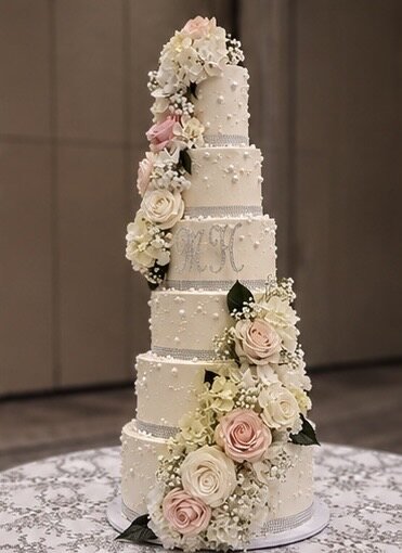 Monogram & Roses wedding cake